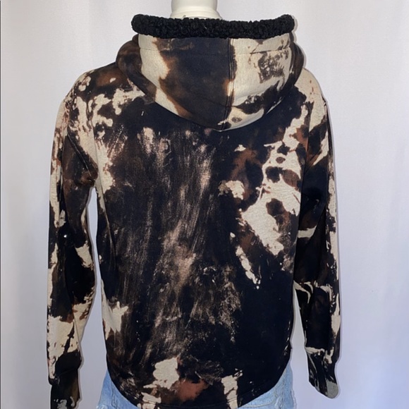 *REVERSE DYED HOODIE W/FAUX FUR HOOD - Picture 3 of 5